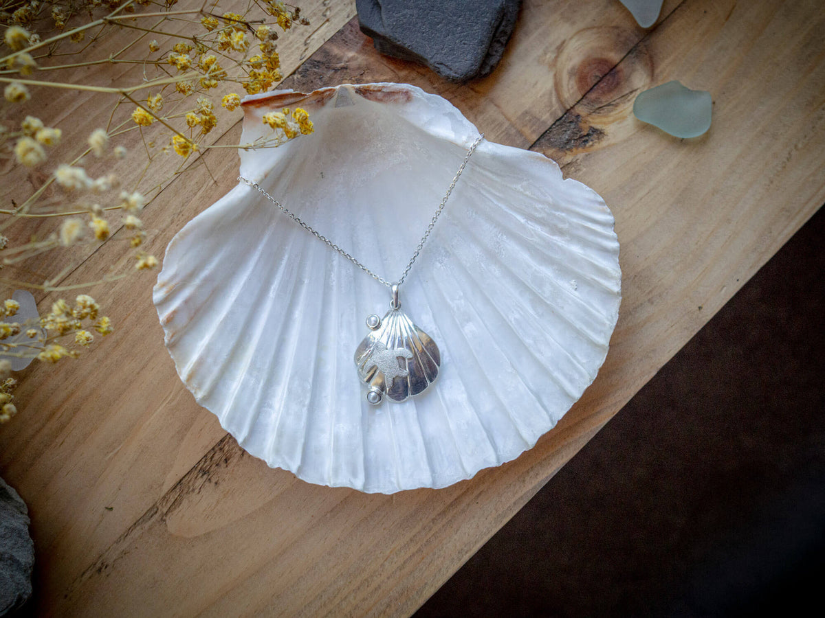 Sterling silver turtle resting on a seashell with two freshwater cultured pearls - Sippi Jewellery handcrafted piece, view 2