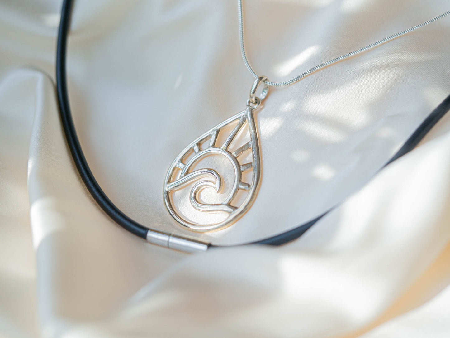 Hand made Sterling Silver Teardrop Pendant Necklace